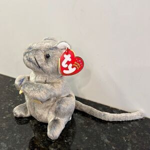 2002 Cheddar the Mouse Ty Beanie Baby . Size 6”